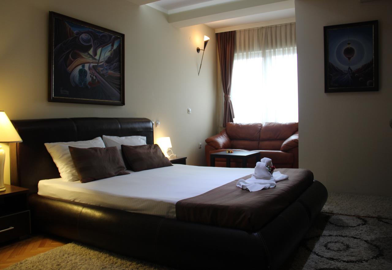Villa Alexander Skopje Ngoại thất bức ảnh