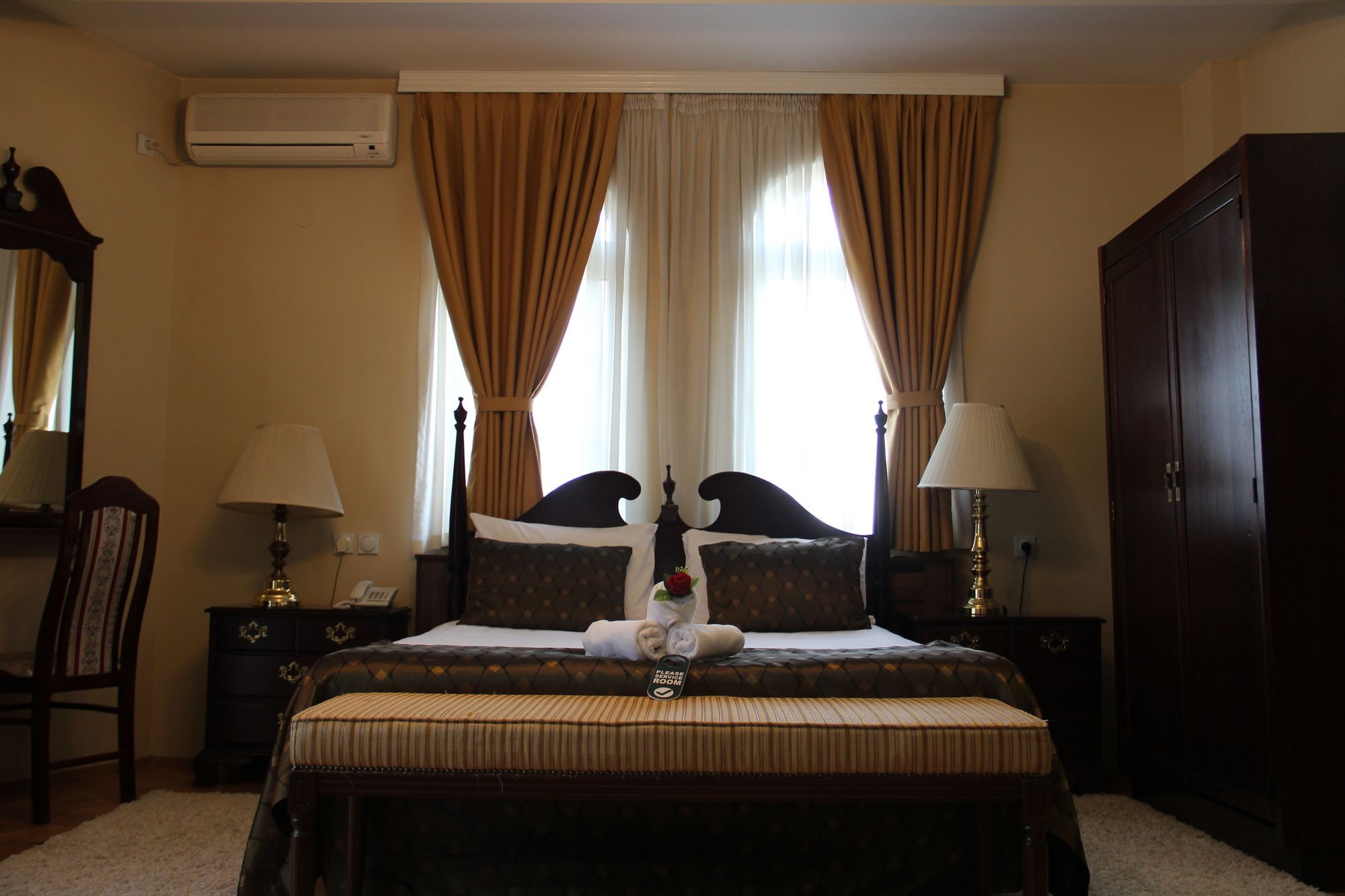 Villa Alexander Skopje Ngoại thất bức ảnh